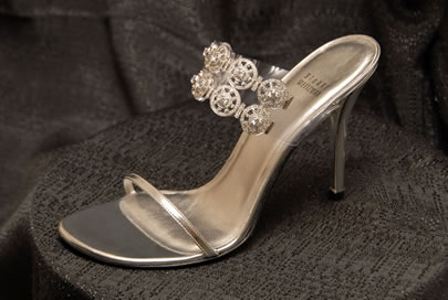 STUART WEITZMAN