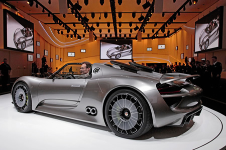 PORSCHE